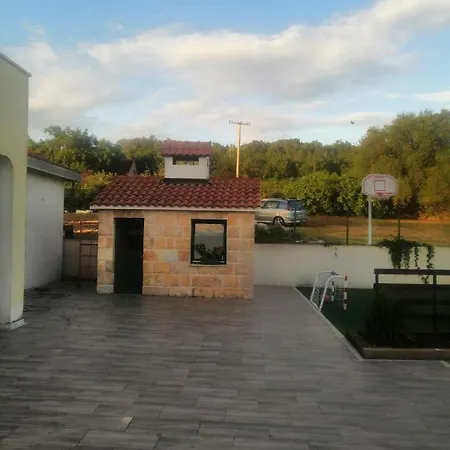 Ruzin Dvor Villa
