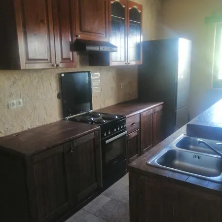 Ruzin Dvor Villa *
