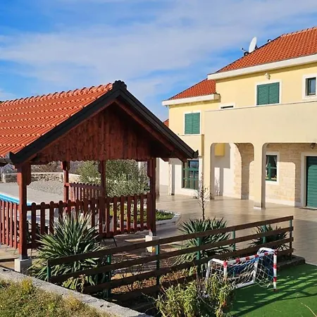 Ruzin Dvor Villa Donji Vinjani